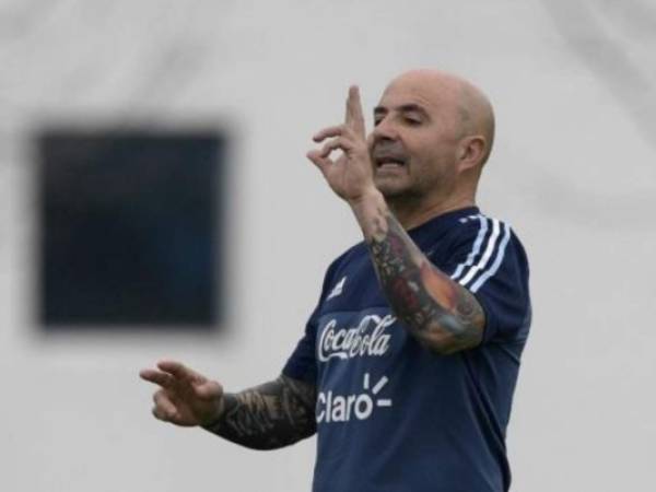 Jorge Sampaoli es uno de los entrenadores más aclamados de Sudamérica. (AP)