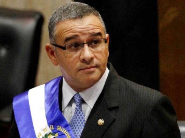 El expresidente de El Salvador, Mauricio Funes, Funes también es requerido por la justicia salvadoreña para ser procesado por lavado de dinero, peculado, agrupaciones ilícitas y cohecho entre otros ilícitos. FOTO: AP