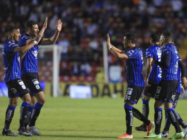 Querétaro logró su primer triunfo en el torneo y llegó a seis puntos con los que dejó el fondo de la clasficación. Foto: Querétano en Twitter.