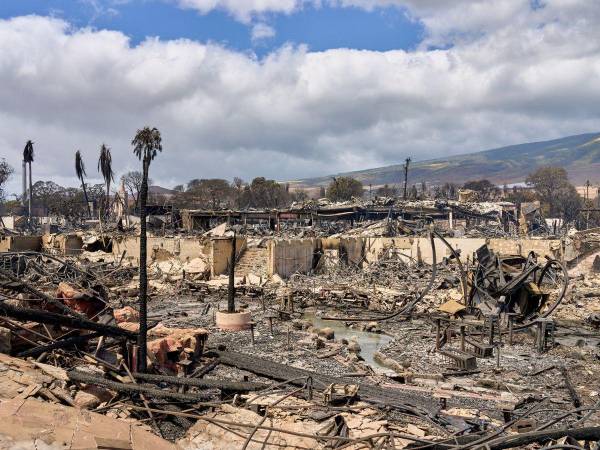 El mayor daño ocurrió en la ciudad de Lahaina.