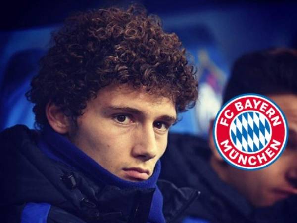 Pavard, que pertenecía al Stuttgart, firmó el contrato por cinco años y se incorporará el 1 de julio. Foto:AP