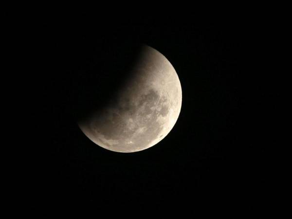 A partir de las 6:40 de la tarde iniciará el fenómeno astronómico en Honduras.