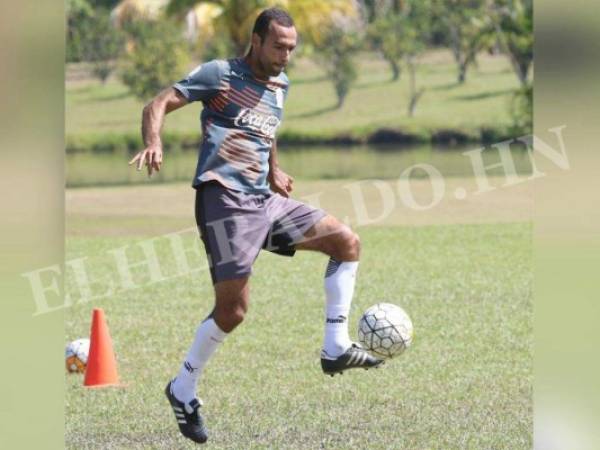 Fabio de Souza, defensor de Olimpia (Foto: EL HERALDO)