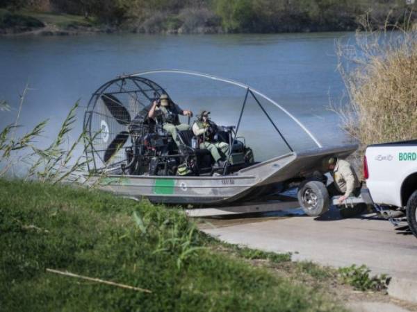 Los agentes realizan patrullajes diariamente entre la frontera de Estados Unidos y México. Foto: Agencia AFP (Archivo)