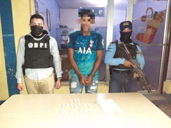 “El Chuki”, presunto miembro de la banda “Negro Chechoi” fue capturado por agentes de la Dirección Policial de Investigaciones (DPI) en la zona norte del país.