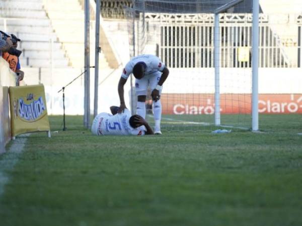 El zaguero olimpista se perderá lo que resta de la temporada. Foto: Twitter Club Olimpia Deportivo