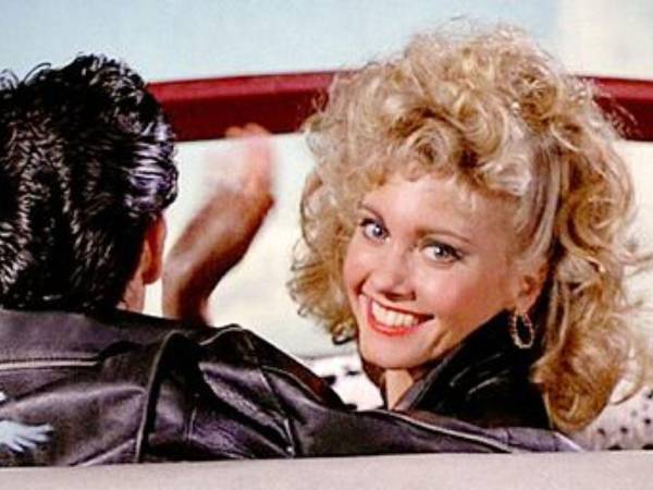 La estrella de la película “Grease” Olivia Newton-John, falleció a la edad de 73 años en su hogar de California según lo dio a conocer su familia cercana.