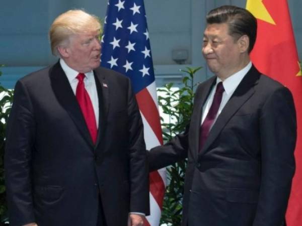 El presidente de Estados Unidos, Donald Trump, junto a su homólogo de Pekín, Xi Jinping. Foto: Agencia AFP