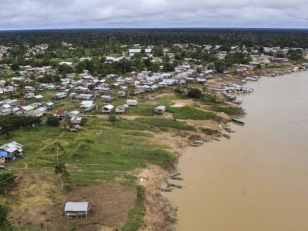 La vocera de Amazon Watch expresó también su preocupación por la desaparición en la Amazonía brasileña del periodista británico Dom Phillips y el indigenista Bruno Araújo Pereira.