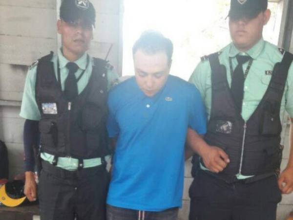 Como Emanuel Alexander Bertrand Aguilar fue identificado el sospechoso detenido en Ciudad Universitaria.