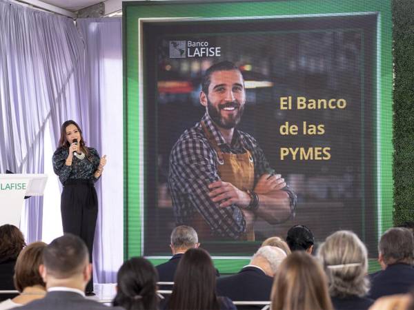 Pamela Coello, Gerente Regional de Mercadeo y Relaciones Públicas.