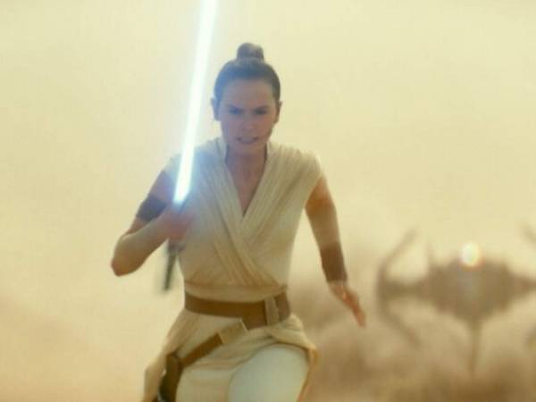 En esta imagen difundida por Lucasfilm Ltd., Daisy Ridley como Rey en una escena de 'Star Wars: Episode IX'. (Foto: AP)