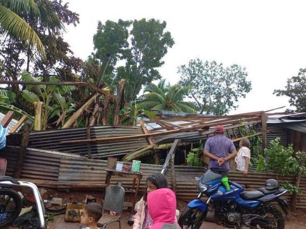 Al momento de impactar en tierra, los vientos del meteoro alcanzaban los 136 km/h, según el reporte.