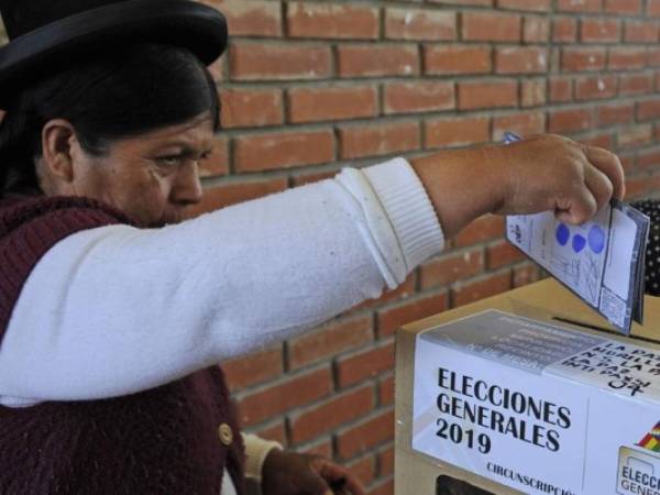 Las elecciones presidenciales se llevaron a cabo el pasado 20 de octubre en Bolivia. Foto: AP.