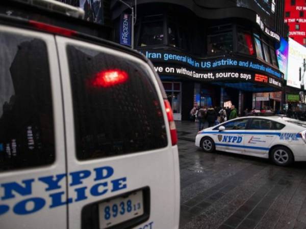 Las patrullas de policía de Nueva York hacen guardia en Times Square, en la ciudad de Nueva York. Foto: Agencia AFP.