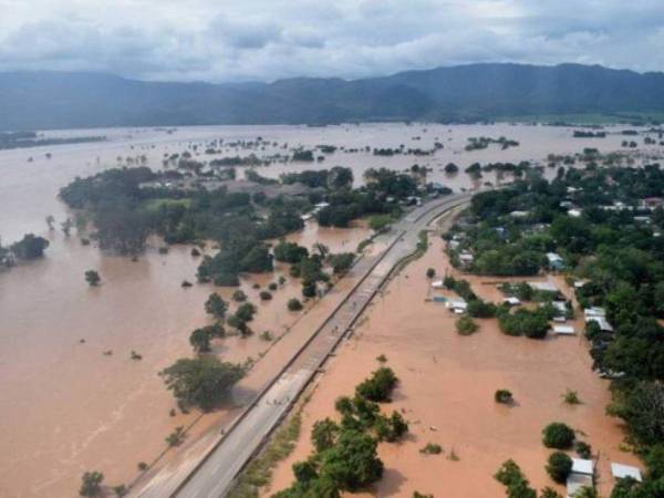 En 2020 los fenómenos naturales Eta y Iota impactaron el país dejando un gran daño en la población, especialmente en la zona norte y del Valle de Sula.