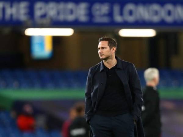 En un año y medio al frente del Chelsea, Lampard, que tenía contrato hasta 2022, ha llevado a su club a una final de la Copa de Inglaterra y a una prometedora cuarta posición en la Premier League, en su primera temporada en Stamford Bridge. Foto: AFP