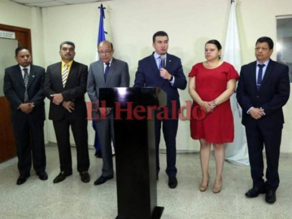 Los miembros de la Junta Proponente sostendrán hoy su quinta sesión del proceso en el Colegio de Abogados de Honduras. Foto EL HERALDO