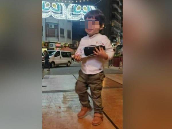 El pequeño hondureño sufrió una caída mortal.