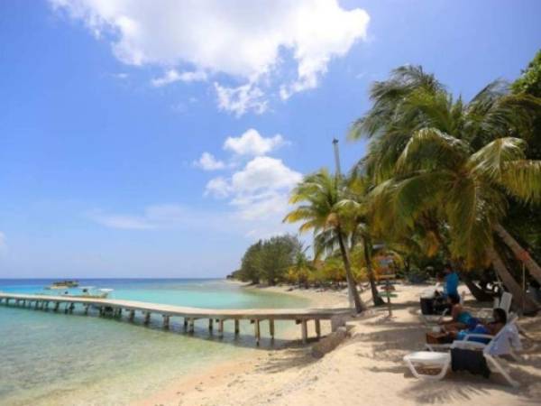 Utila es considerado como uno de los principales destinos turísticos de Honduras. Foto: Archivo