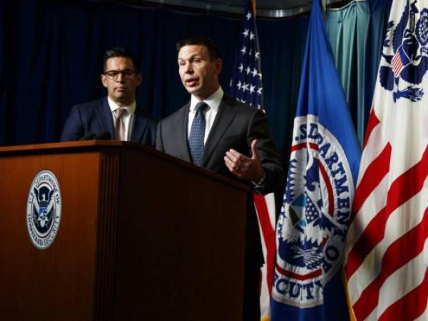 Mcaleenan estuvo esta semana en los países del Triángulo Norte. Foto: AP.