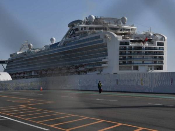 Pese a la cuarentena impuesta a bordo del 'Diamond Princess', más de 600 personas han dado positivo por coronavirus. Foto: AFP