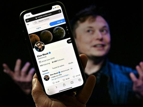 Musk afirma haber invertido en la plataforma debido a su importante rol en favor de “la libertad de expresión en todo el planeta” que según él es “un imperativo social en una democracia”.