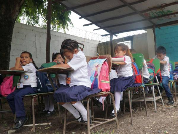 El ministro de Educación, en el comunicado, pidió a los docentes realizar actividades académicas para explicar el fenómeno astronómico.