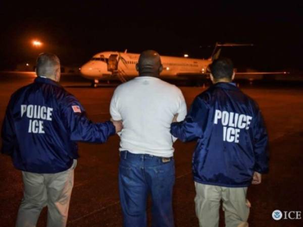 El secretario de seguridad de los Estados Unidos aseguró que las enormes redadas realizadas en los últimos días constituyen una orientación específica de Trump. Foto: AFP