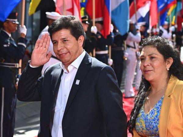 Todavía no se conocen los nombres de los familiares del expresidente peruano a los que se les otorgó el asilo político en México, pero se presume que sería su esposa, Lilia Paredes, y sus dos hijos.