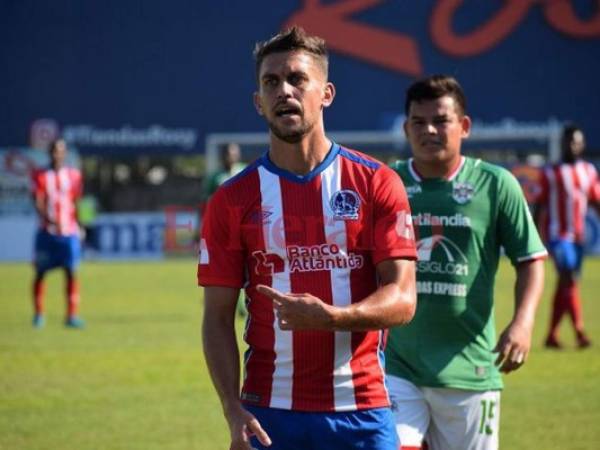 El jugador uruguayo ha generado buenas expectativas desde su debut con Olimpia ante Honduras Progreso. Foto: EL HERALDO