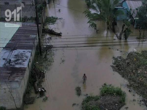 Las cámaras del Sistema Nacional de Emergencia 911 muestran las calles inundadas en la zona norte.