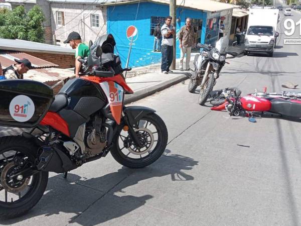 Las motocicletas están equipadas con un resucitador manual, oxígeno y un kit que ayuda a brindar primeros auxilios.