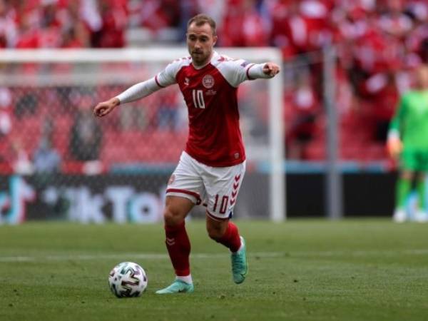 Christian Eriksen ya se muestra recuperado luego de sufrir un paro cardíaco en el debut de Dinamarca en la Eurocopa ante Finlandia. Foto: AP