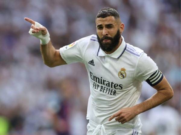 Karim Benzema repasó sus logros a modo de reclamo a la FIFA por la elección de Messi como el Mejor Jugador del 2022.