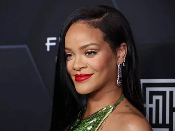 Rihanna se ha mantenido lejos de los escenarios durante algún tiempo, el Halftime del Súper Bowl confirmaría el regreso de la cantante.