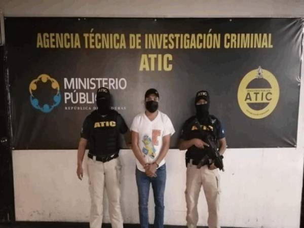 Ronny Gabriel Valladares Ávila fue detenido por elementos de la Agencia Técnica de Investigación Criminal (Atic).