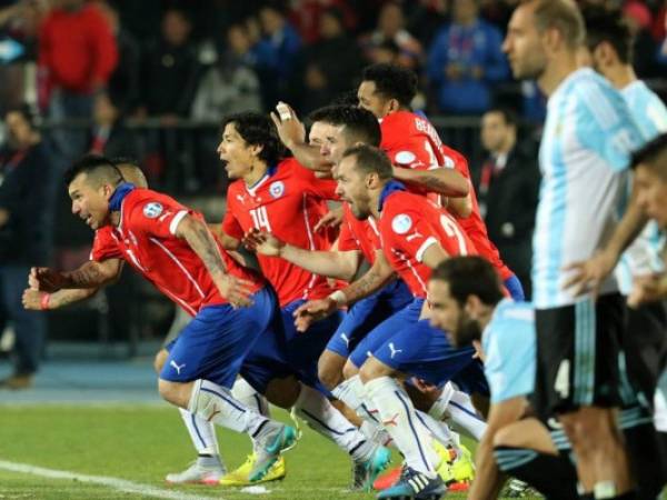 La Selección de Argentina plagada de estrellas no pudo ante Chile en la final de la Copa América (Foto: Internet)