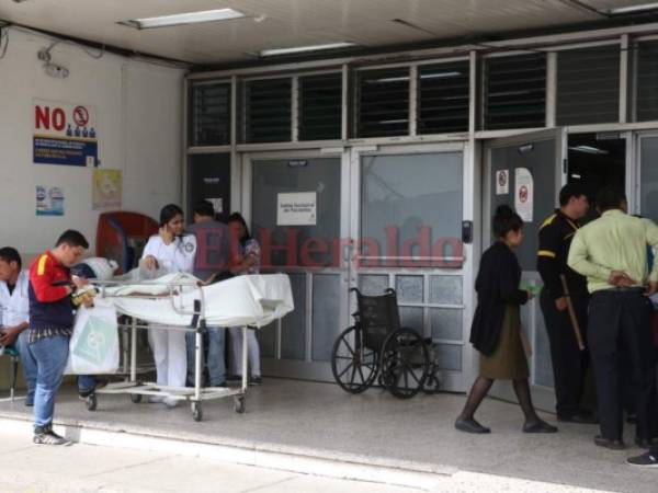 Cabe señalar que estos servicios siempre se ven afectados por los horarios establecidos en el toque de queda. (Foto: El Heraldo Honduras/ Noticias Honduras hoy)