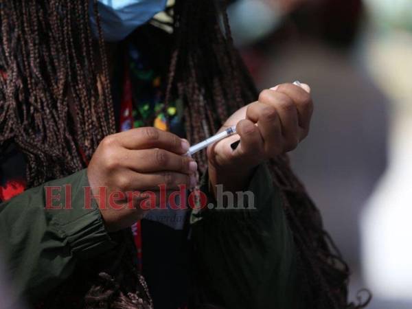 La Secretaría de Salud continúa realizando campañas de vacunación en todo el Distrito Central.