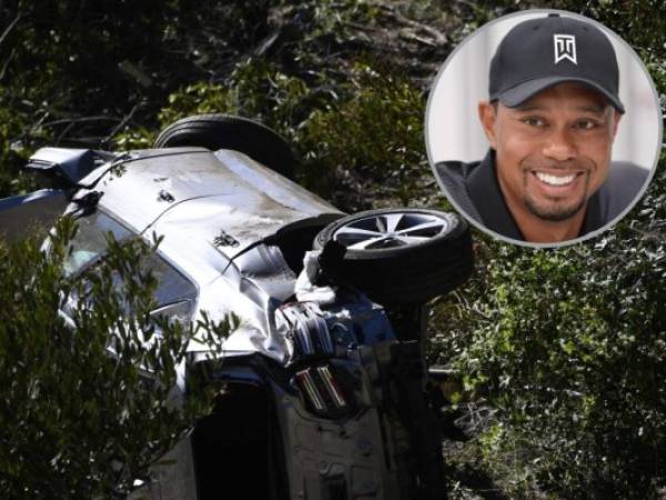 El vehículo conducido por el golfista Tiger Woods yace de costado en Rancho Palos Verdes, California, el 23 de febrero de 2021, luego de un accidente de vuelco. Fotos: AFP