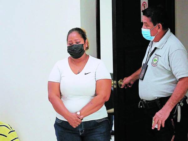 Evelin Cruz fue arrestada y enviada al Centro Integrado.