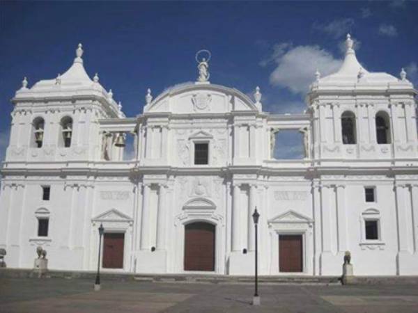 Más de un millón de dólares es la inversión total en la restauración en la Real Basílica Catedral de la ciudad de León. Foto Orlando Chávez Esquivel