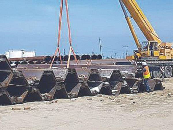 Desde China se ha importado material y equipo por Génesis Energías para la construcción de la terminal de gas natural.