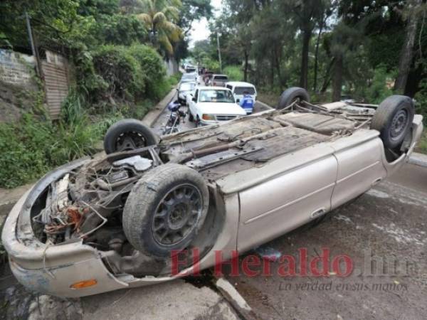 Respetar las señales de tránsito, colocarse el cinturón de seguridad y no utilizar celular mientras se maneja son algunas recomendaciones para evitar accidentes de tránsito. Foto: El Heraldo