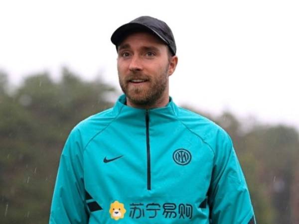 A pesar de que su futuro en el club lombardo es incierto, Eriksen se mostró muy contento por saludar nuevamente a sus compañeros. Foto: @Inter_es en Twitter