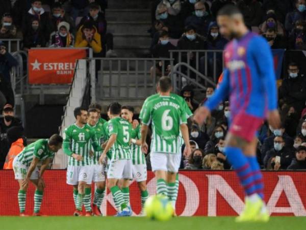 Barcelona cayó por primera vez bajo las órdenes de Xavi Hernández en una semana en donde se juega la vida en la Champions League. Foto: AFP