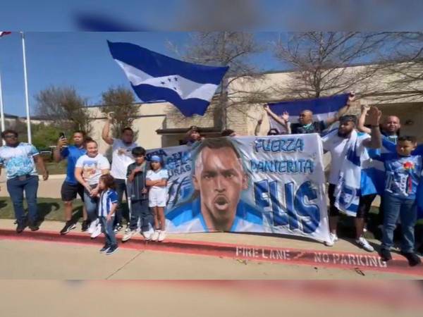 “¡Fuerza Panterita!”: Conmovedor apoyo a Alberth Elis en el Honduras vs Costa Rica