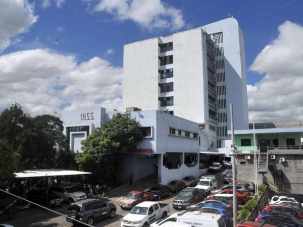 Instituto Hondureño de Seguridad Social ubicado en el barrio La Granja, de Tegucigalpa.