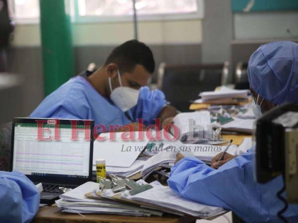 El ministro de Salud, José Matheu, dijo que la mayoría del presupuesto se ha ido en los suedos de los médicos.